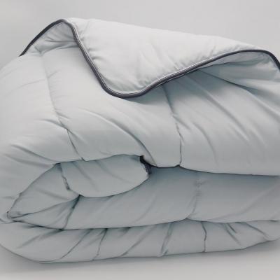 Couette blanche chaude à bouillir 240x260 cm 340 grs