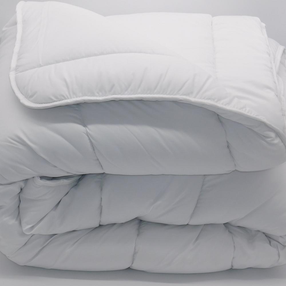 Couette blanche chaude à bouillir 220x240 cm 340 grs